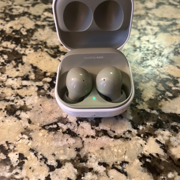 Galaxy buds2 - Picture 3 of 7